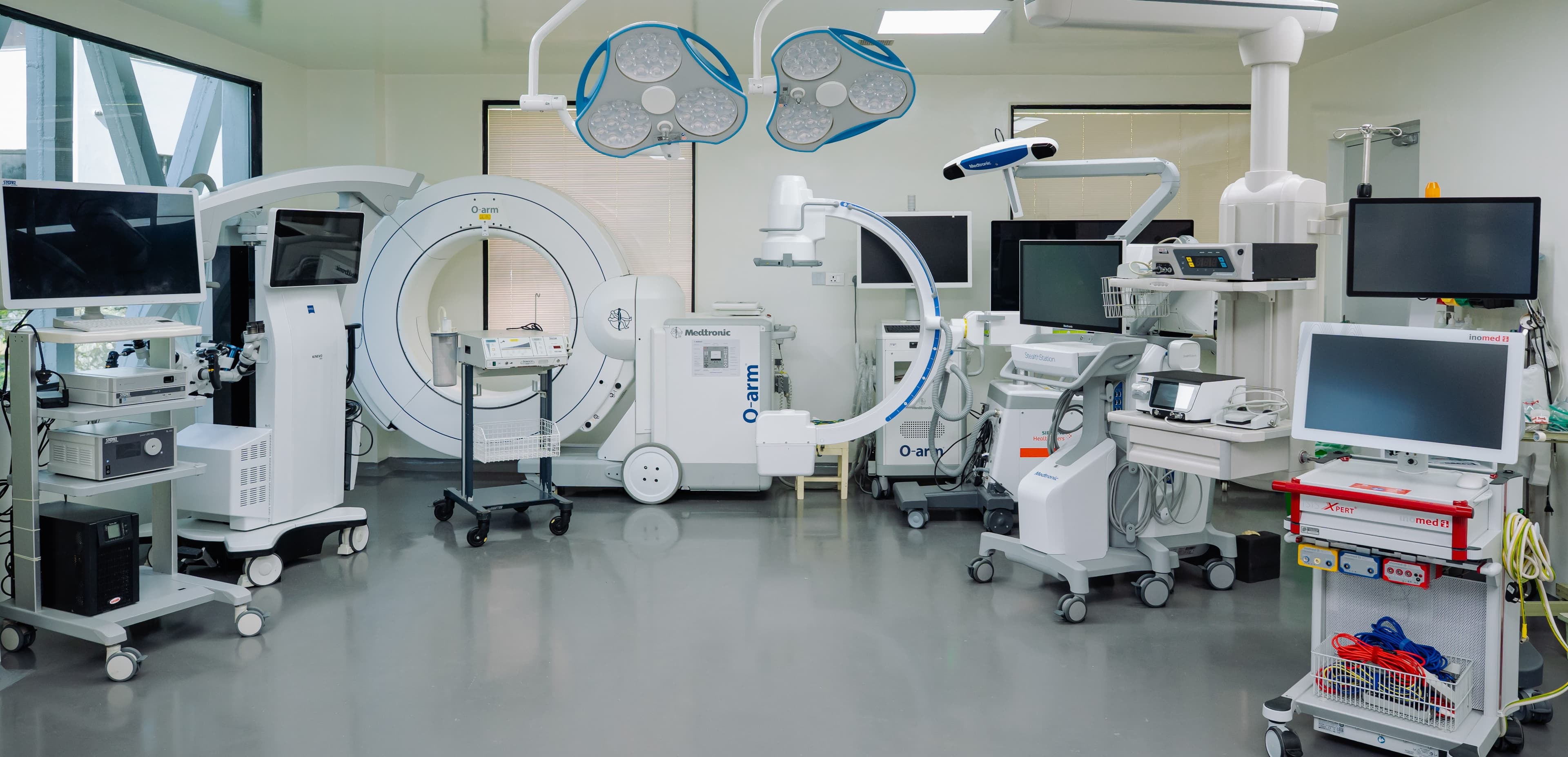 Surgical Equipment Armamentarium at UDM-NINAS